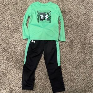 Under Armour boys set. Size 5
